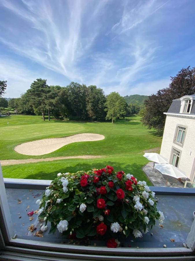 La Chambre Et Le Studio Du Chateau Du Golf De Bernalmont Lutych Exteriér fotografie