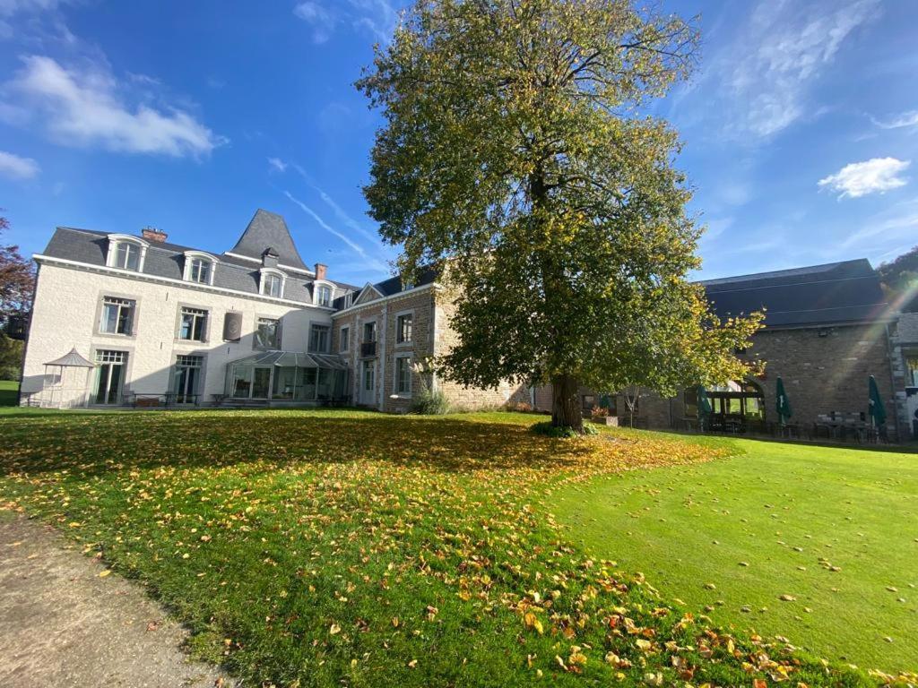 La Chambre Et Le Studio Du Chateau Du Golf De Bernalmont Lutych Exteriér fotografie